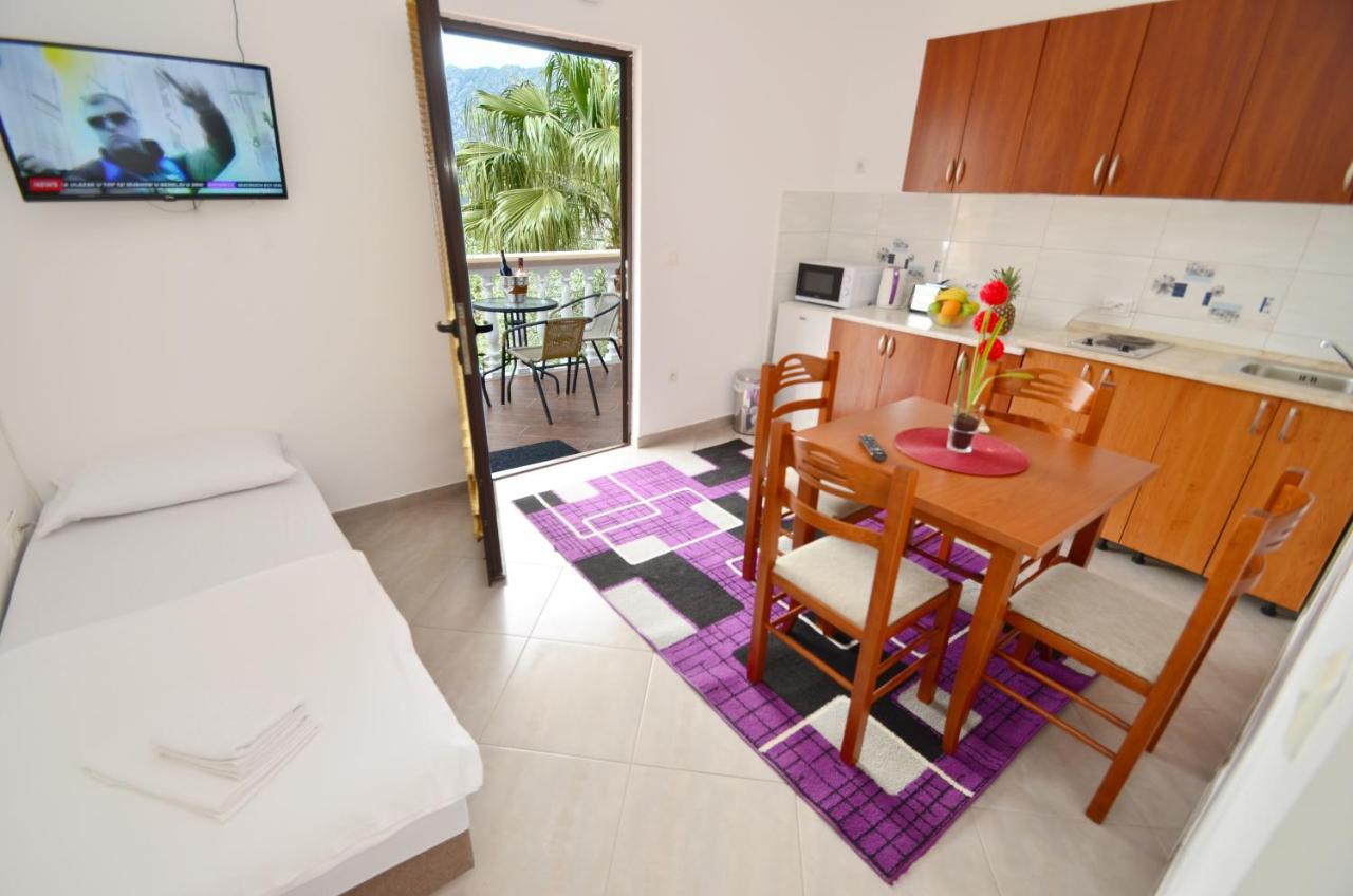 Apartments Blue Lagoon 科托尔 外观 照片